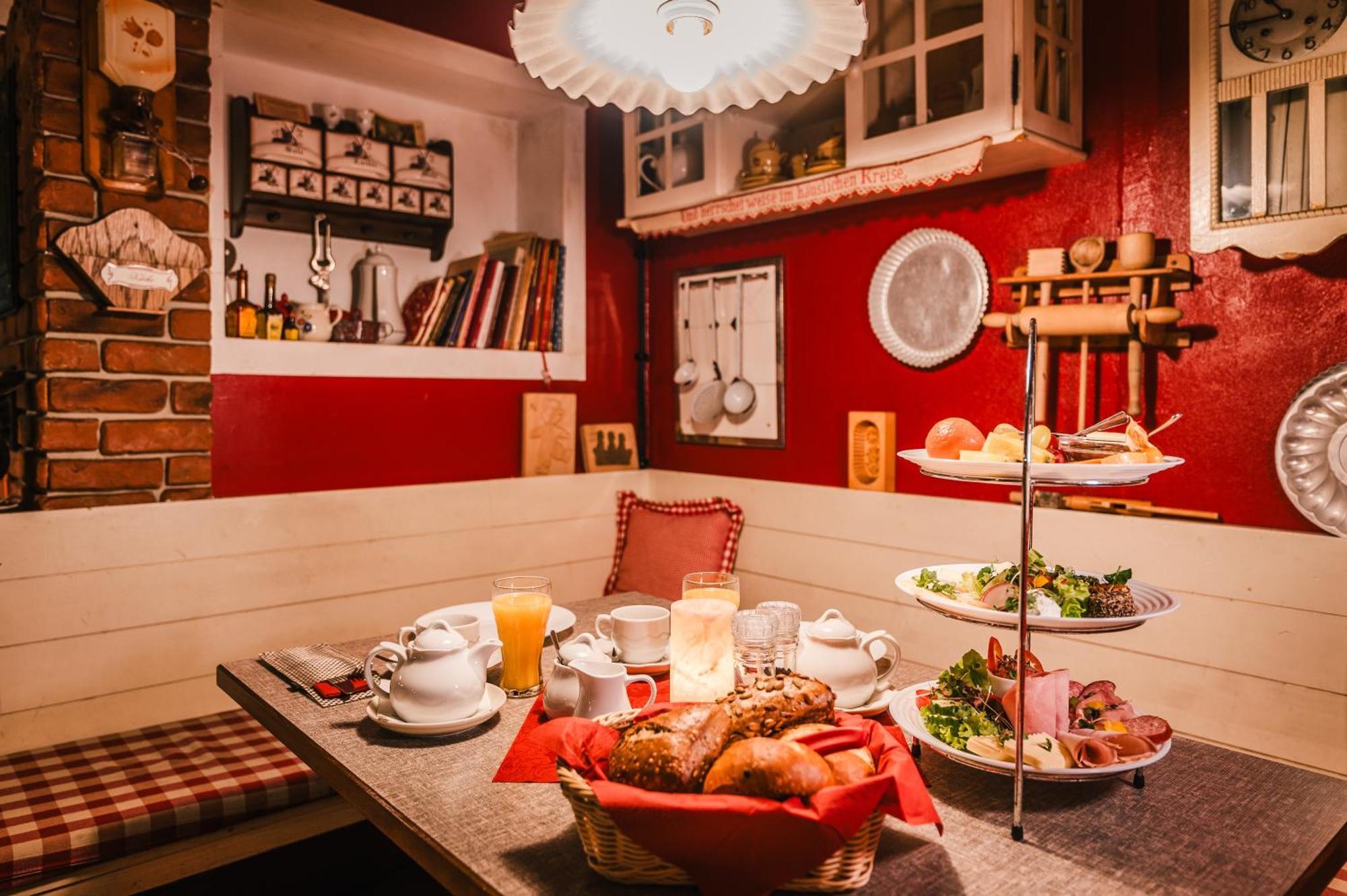 Oma'S Kueche & Quartier Hotel Остзебад Бинц Екстериор снимка